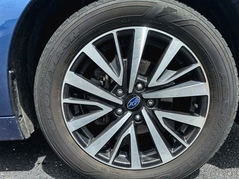 Used 2019 Subaru Legacy 2.5i Premium AWD/4WD image 11