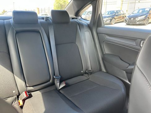 Used 2025 Honda Civic Sport image 34