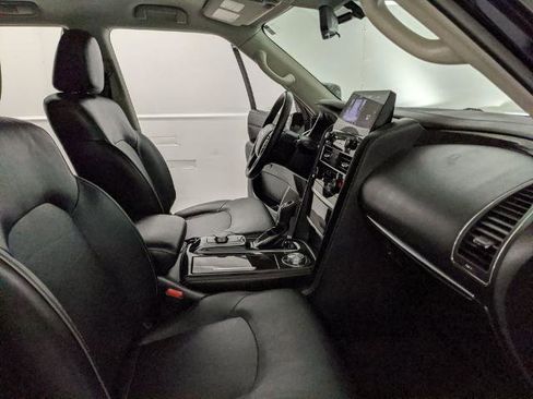 Used 2024 INFINITI QX80 Luxe image 10