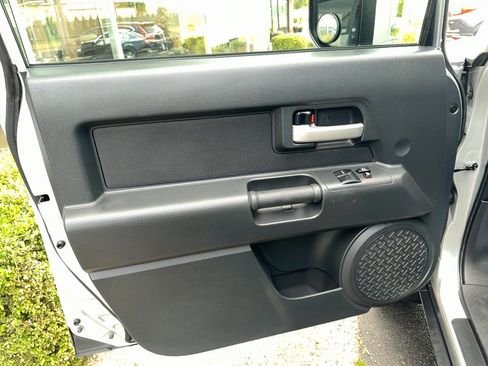 Used 2007 Toyota FJ Cruiser 4WD image 13