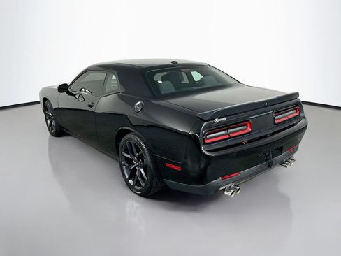 Used 2019 Dodge Challenger GT w/ Blacktop Package RWD image 5