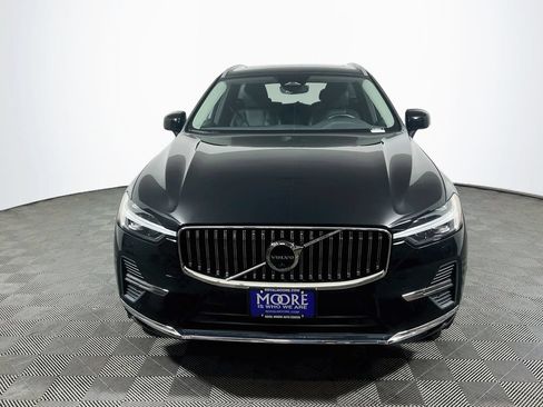Used 2023 Volvo XC60 B5 Plus AWD/4WD image 2