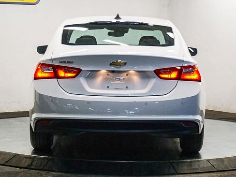 Used 2022 Chevrolet Malibu LS w/ Driver Confidence Package II image 3