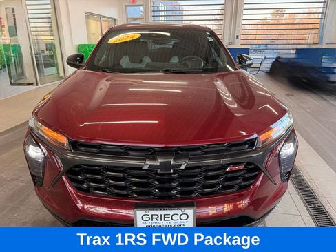 Used 2024 Chevrolet Trax RS w/ Driver Confidence Package image 2