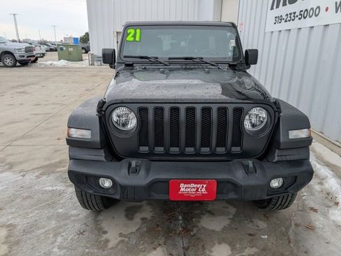 Used 2021 Jeep Wrangler Unlimited Sport image 33