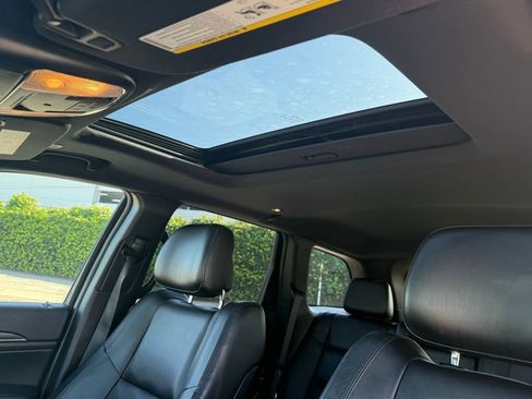 Used 2021 Jeep Grand Cherokee Limited image 21