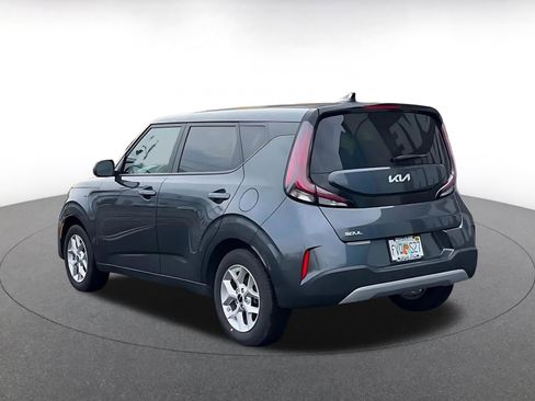 Used 2025 Kia Soul LX w/ LX Technology Package image 11
