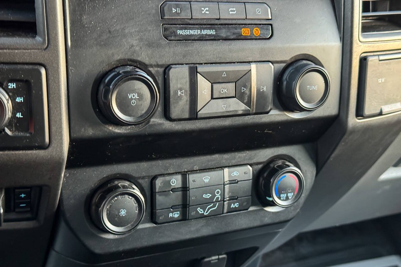 Used 2022 Ford F250 XL w/ Power Equipment Group AWD/4WD image 25