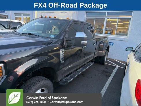 Used 2019 Ford F350 Lariat w/ Lariat Ultimate Package image 4