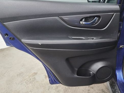 Used 2020 Nissan Rogue SV AWD/4WD image 24