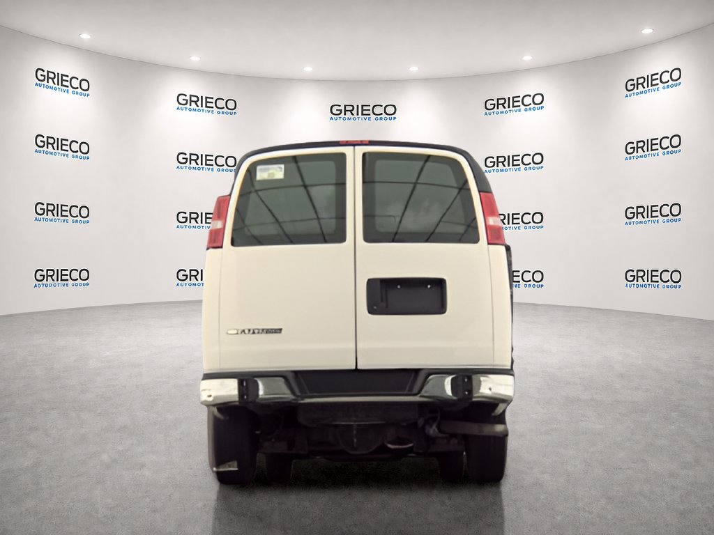 Used 2019 Chevrolet Express 2500 w/ Driver Convenience Package RWD image 7