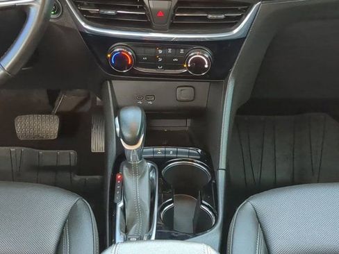 Used 2024 Buick Encore GX Sport Touring w/ Advanced Technology Package FWD image 18