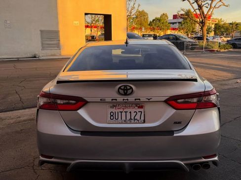 Used 2021 Toyota Camry SE image 8