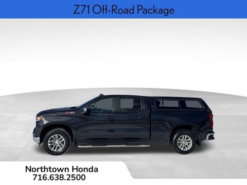 Used 2022 Chevrolet Silverado 1500 LT w/ Z71 Off-Road Package image 8