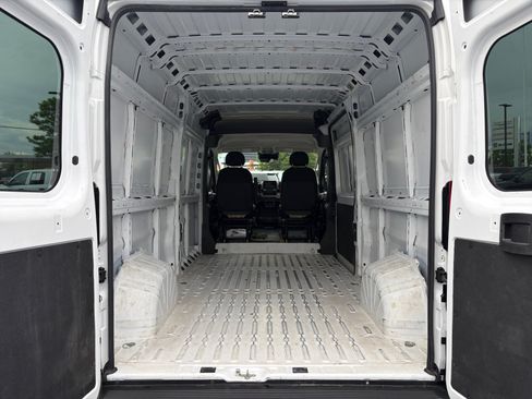 Used 2023 RAM ProMaster 2500 FWD image 32