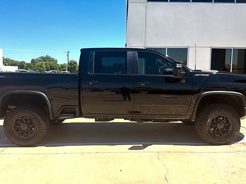 Used 2026 Chevrolet Silverado 2500 ZR2 w/ ZR2 Bison Edition AWD/4WD image 5