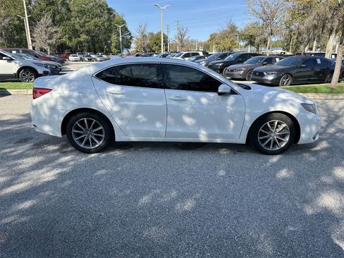 Used 2018 Acura TLX image 7