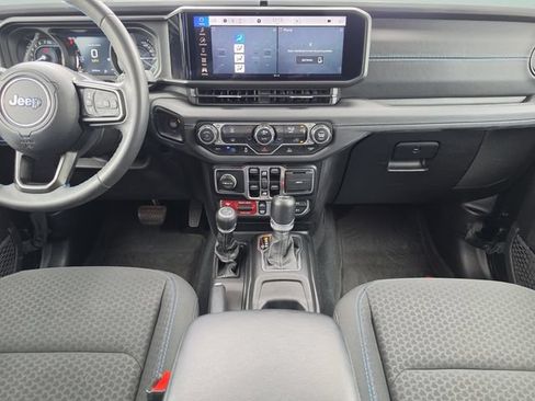 Used 2024 Jeep Wrangler Unlimited Rubicon 4xe AWD/4WD image 21