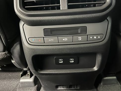 New 2026 Honda Pilot Touring image 24