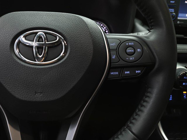 Used 2022 Toyota RAV4 XLE w/ Convenience Package AWD/4WD image 21