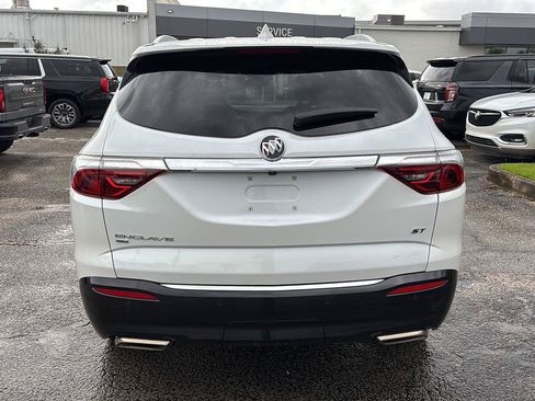 Used 2024 Buick Enclave Essence w/ Sport Touring Edition AWD/4WD image 6