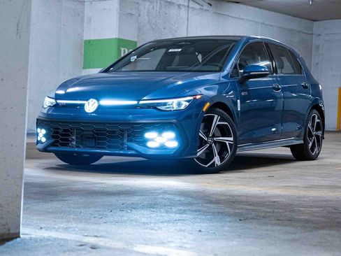 New 2026 Volkswagen GTI SE FWD image 1