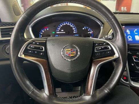 Used 2014 Cadillac SRX Luxury image 22