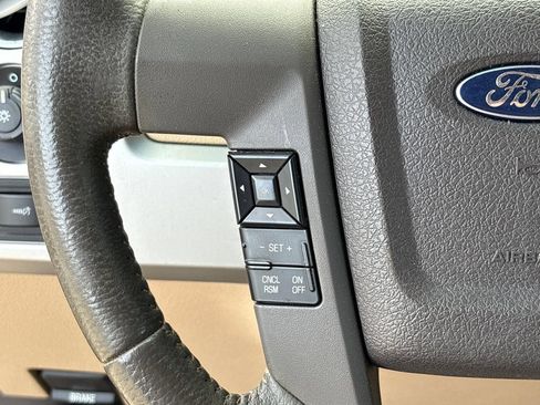 Used 2014 Ford F150 Lariat w/ Lariat Chrome Package AWD/4WD image 21