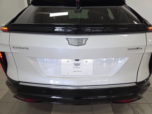 Used 2024 Cadillac Lyriq Tech w/ Driver Assist Package AWD/4WD image 13