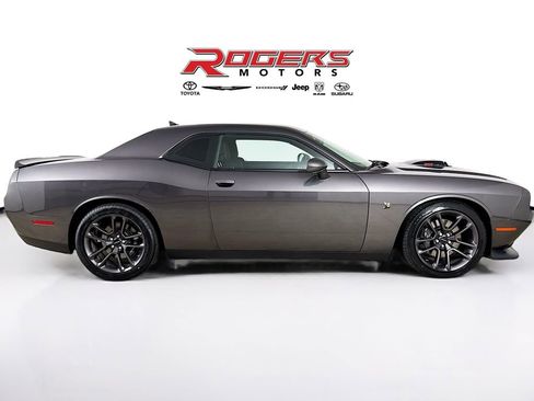 Certified 2021 Dodge Challenger R/T Scat Pack w/ Shaker Package image 9