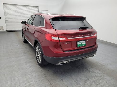 Used 2017 Lincoln MKX Reserve w/ Driver Assistance Package FWD image 5