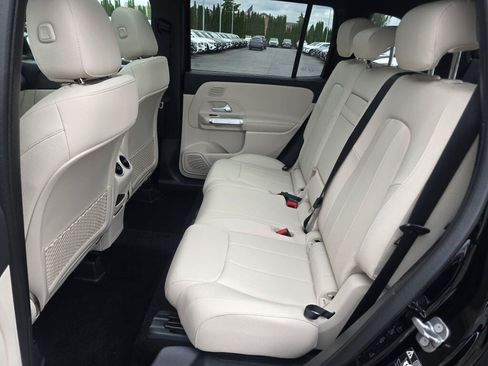 New 2026 Mercedes-Benz GLB 250 4MATIC image 18