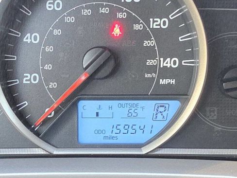 Used 2015 Toyota RAV4 LE image 15