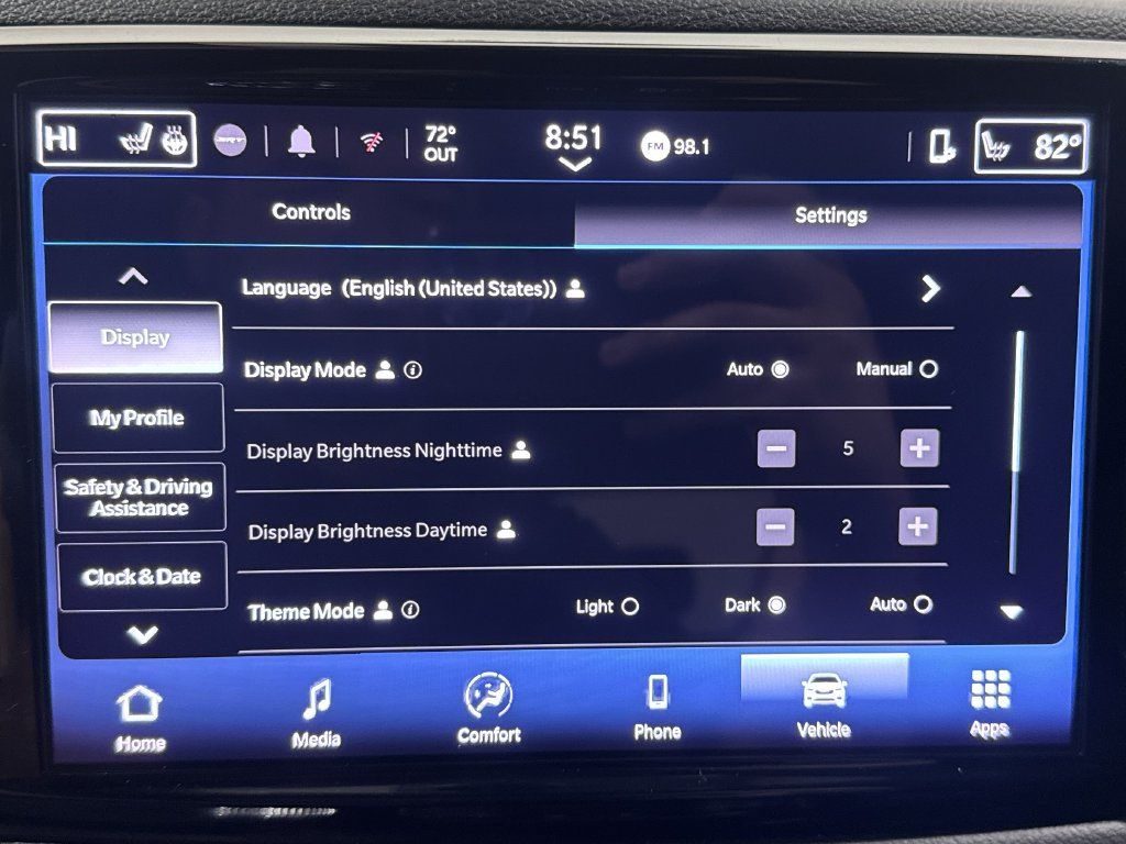 Used 2025 Chrysler Pacifica Select FWD image 30