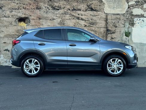 Used 2021 Buick Encore GX Preferred w/ Cold Weather Comfort Package AWD/4WD image 2