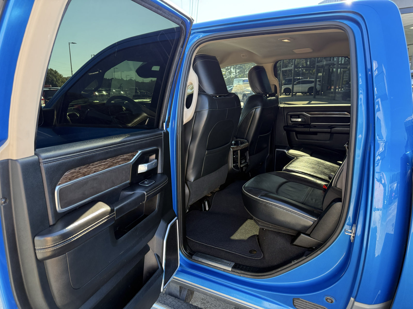 Used 2021 RAM 3500 Laramie AWD/4WD image 20