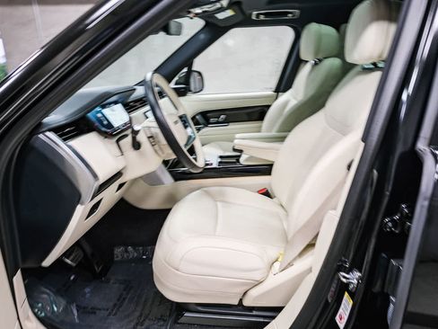 Used 2024 Land Rover Range Rover SE AWD/4WD image 21