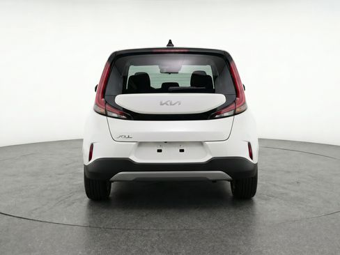 Used 2025 Kia Soul LX w/ LX Technology Package FWD image 7