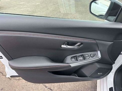 Certified 2024 Nissan Sentra SR w/ SR Premium Package image 15