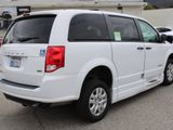 Used 2019 Dodge Grand Caravan SE image 4