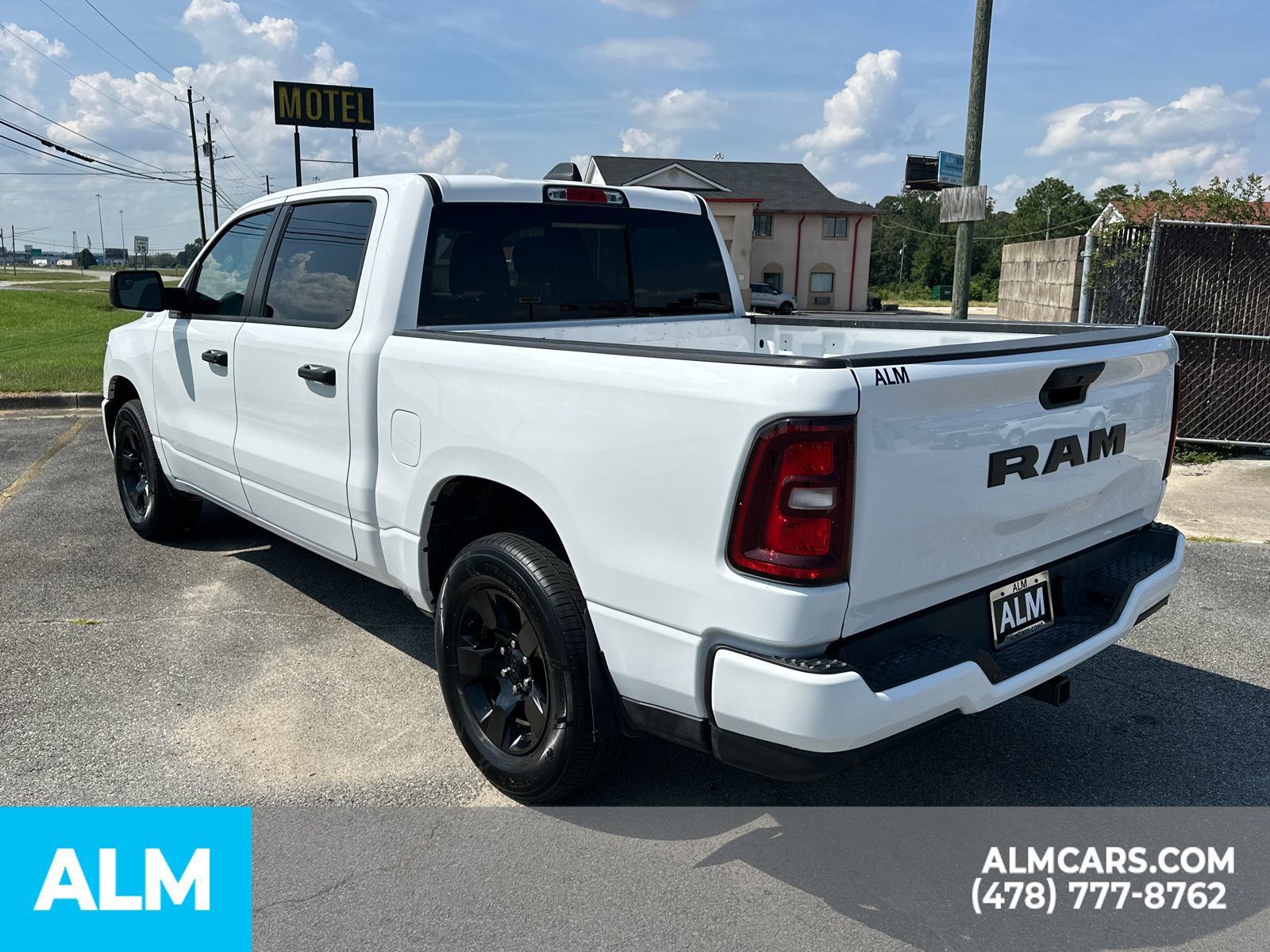 Used 2025 RAM 1500 Tradesman w/ Night Edition AWD/4WD image 8