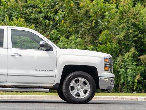 Used 2015 Chevrolet Silverado 1500 LTZ AWD/4WD image 7