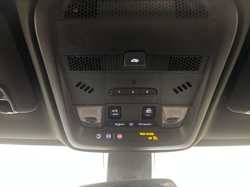 Used 2025 Cadillac XT5 Premium Luxury AWD/4WD image 32