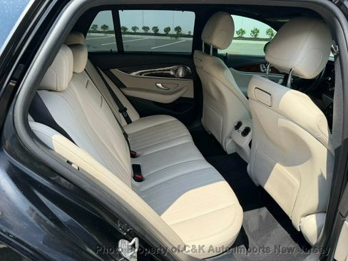 Used 2018 Mercedes-Benz E 400 4MATIC Wagon w/ Premium 2 Package (Q02) image 19