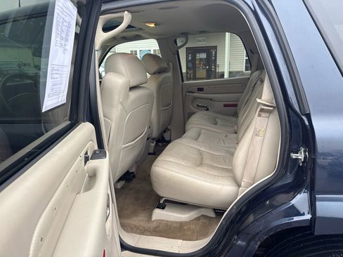 Used 2005 Cadillac Escalade AWD image 10