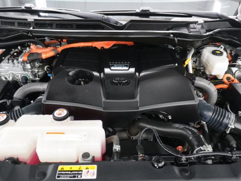 Used 2022 Toyota Tundra TRD Pro AWD/4WD image 40