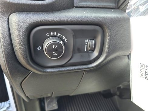 Used 2025 RAM 3500 Tradesman image 12