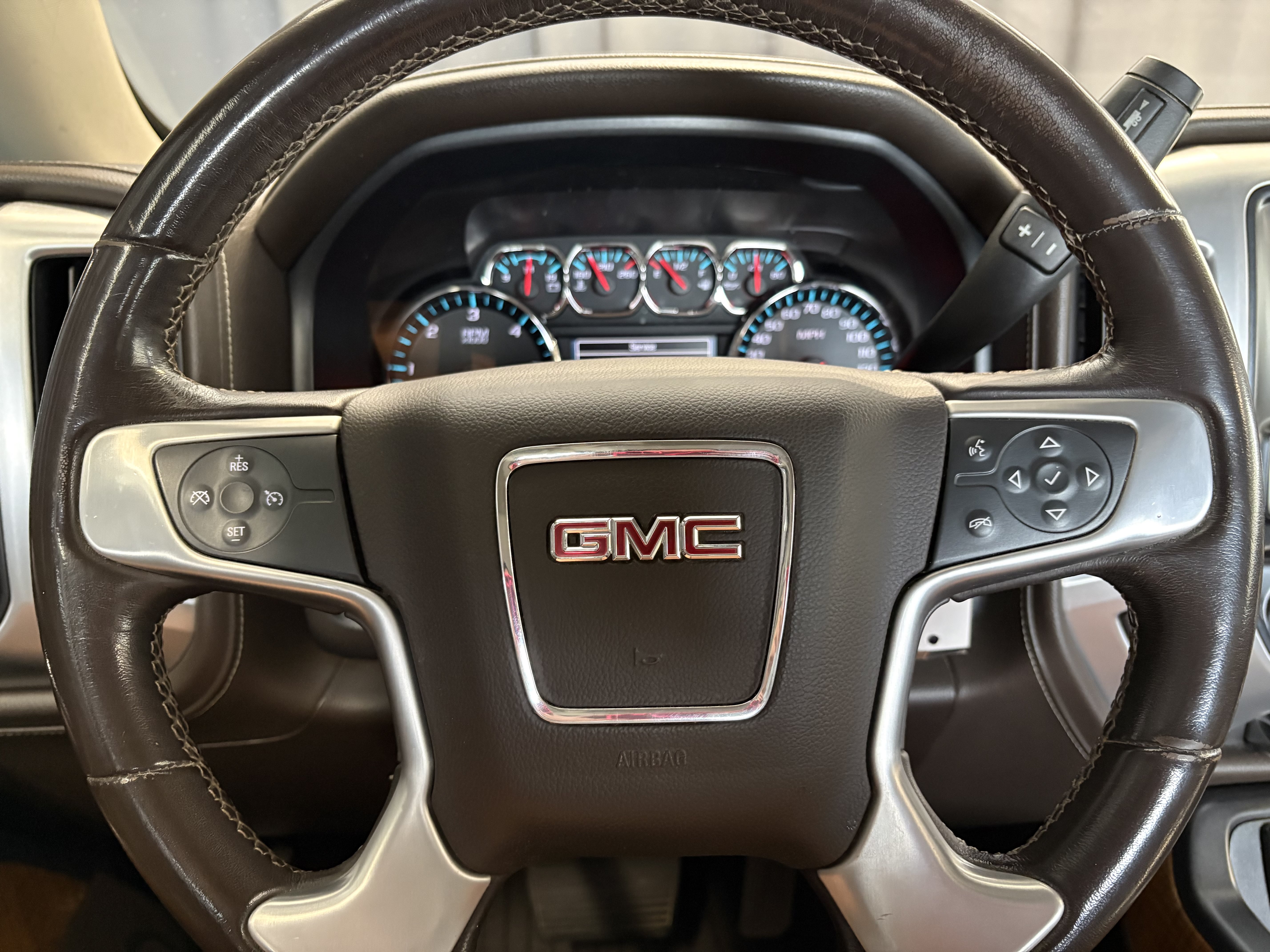 Used 2018 GMC Sierra 1500 SLT w/ Texas SLT Premium Package AWD/4WD image 23