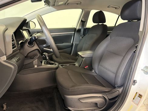 Used 2020 Hyundai Elantra SEL w/ Cargo Package (C1) FWD image 5