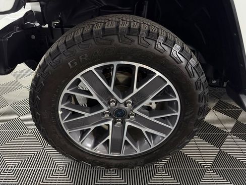 Used 2024 Jeep Wrangler High Altitude AWD/4WD image 12